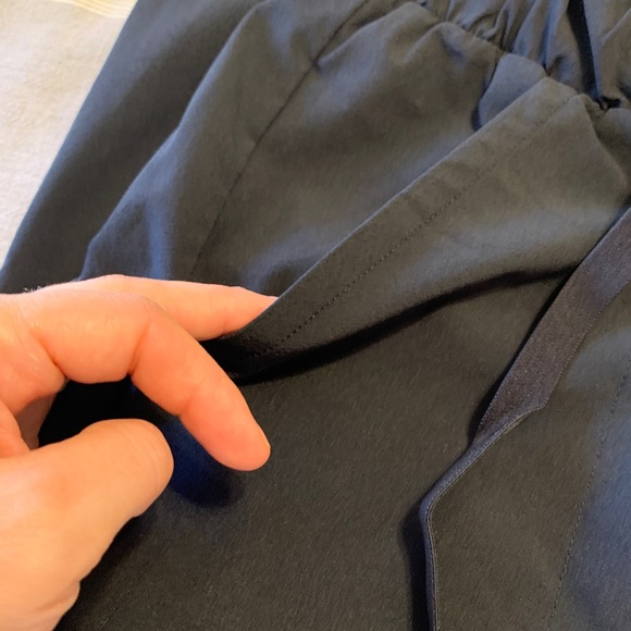 Under Armour Joggers - Picture 3 of 9